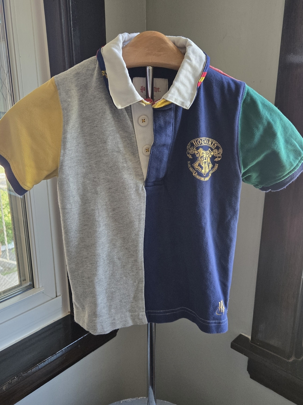 Mini Boden Harry Potter Hogwarts Crest Colorblock Polo Shirt Boys